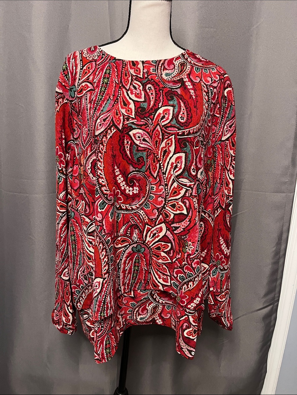 J. Jill Red Paisley Long-Sleeve Tee